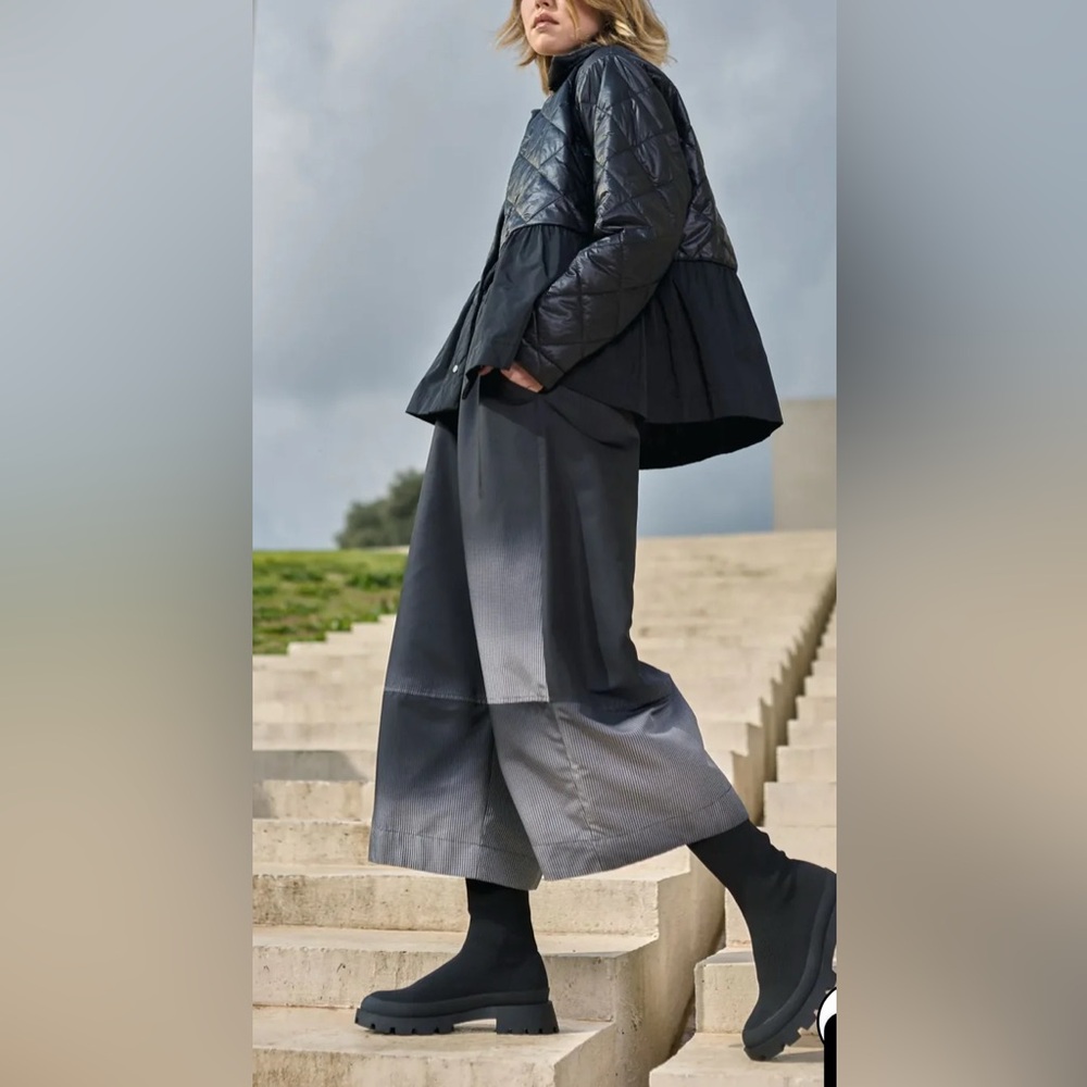 Urban By Alembika Wide Leg Cropped Pants in Charcoal Gray - Women